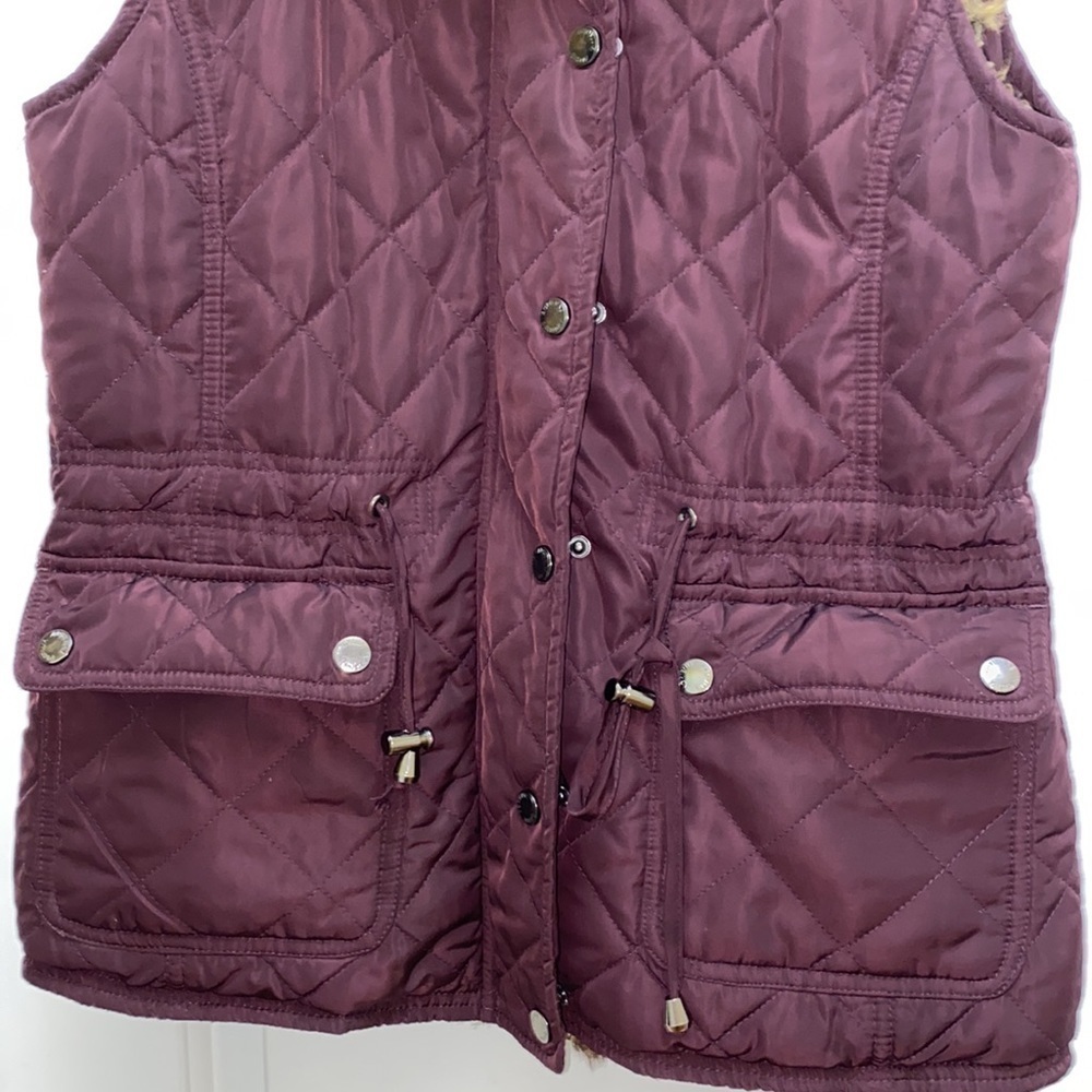Adrienne Vittadini Burgundy Quilted Utility Vest Faux Fur Lined Snap Zip Medium - Picture 7 of 11